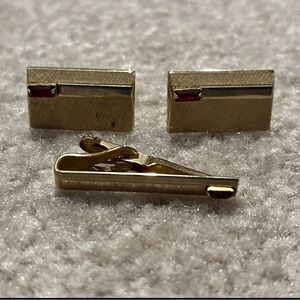 Vintage Swank Gold Tone Cuff Links And Tie Clip Red Stone Rectangle